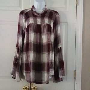 Lane Bryant maroon and white long bell sleeve top blouse Sz 14  EUC